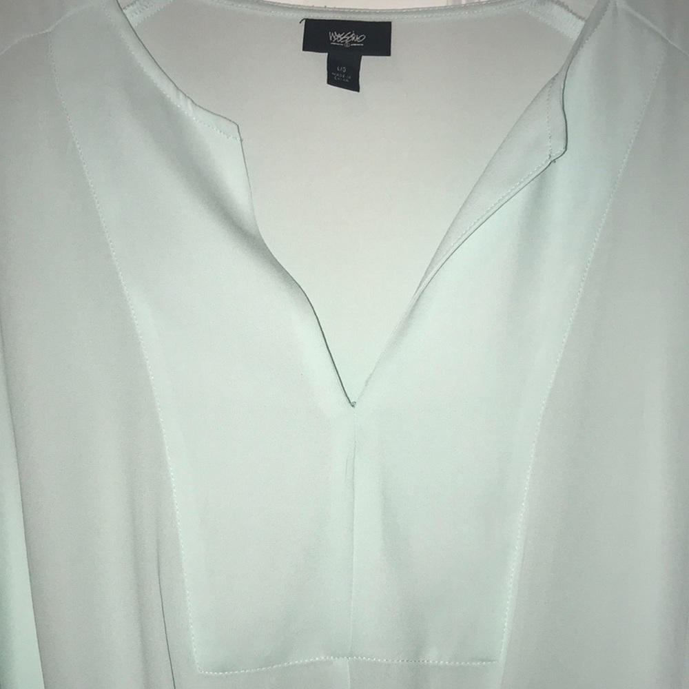 Mossimo Light weight blouse - Picture 4 of 6